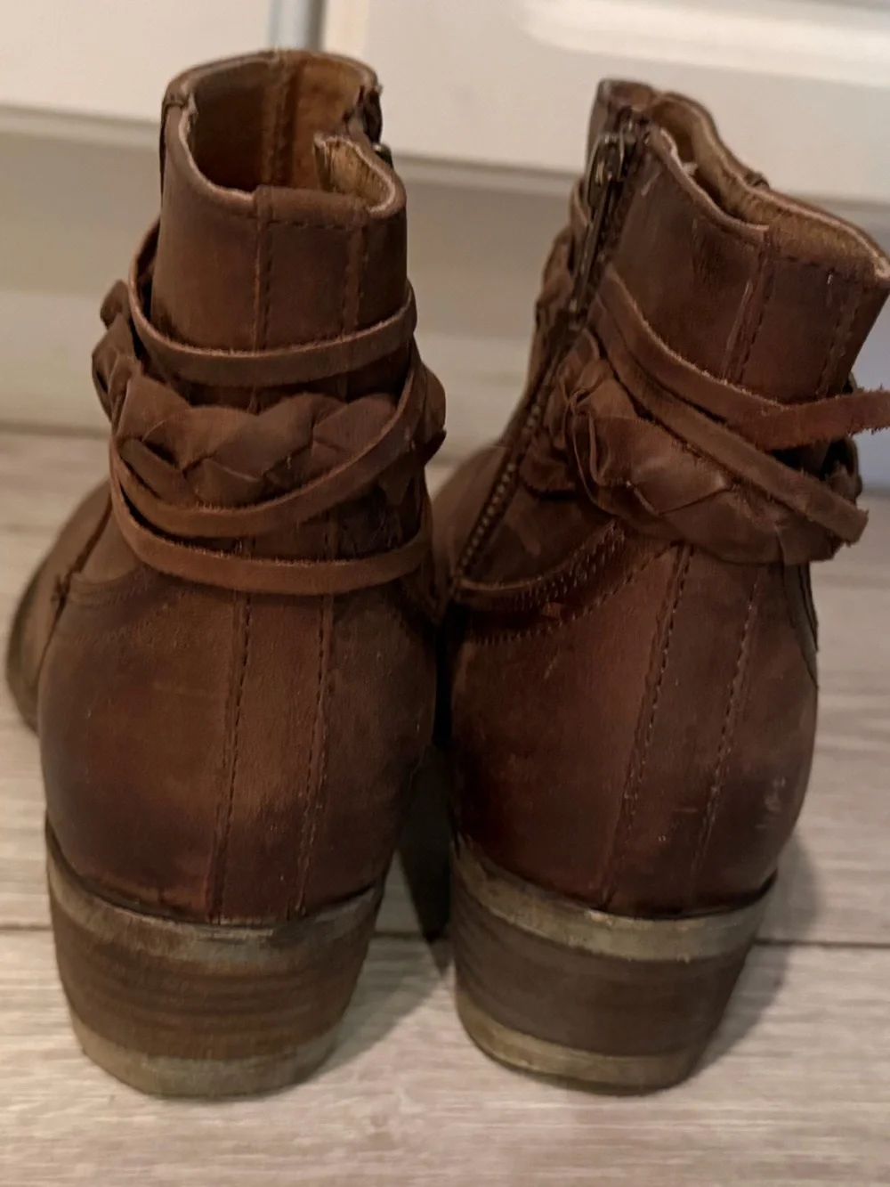 NWT Circle G by Corral Leather Boot w/Braided Strap Sz 7.5 *store display